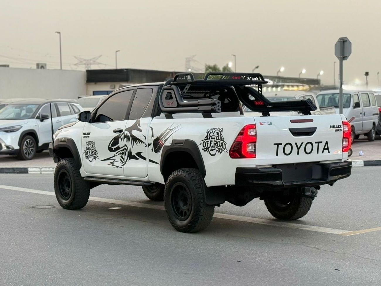 Toyota Hilux SMART CAB OFF ROAD MODIFIED 2019 | 2.8L DIESEL ENGINE | AT | AIR SNORKEL | 4WD