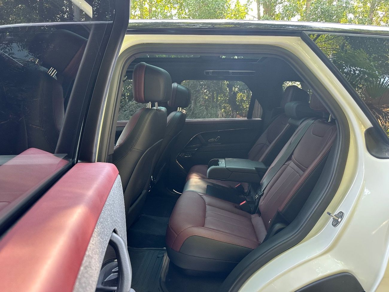 Land Rover Range Rover Sport Dynamic SE P360 | 2025 | GCC Specs | 3.0L V6 355 HP | Full Option | 3000 KM | Like New