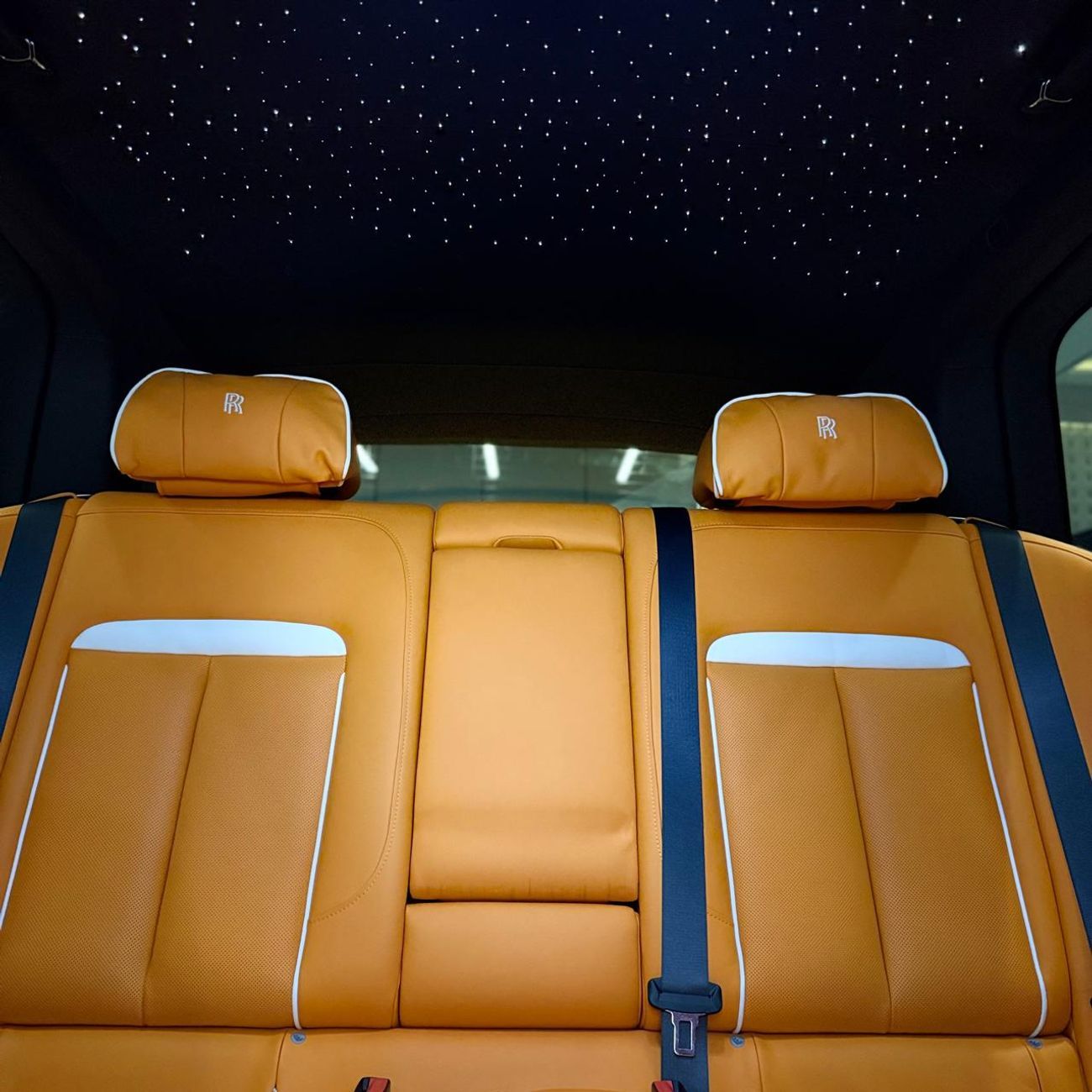 Rolls Royce Cullinan  Silver Badge | 2026 Facelift Kit | GCC Specs | Service Contract