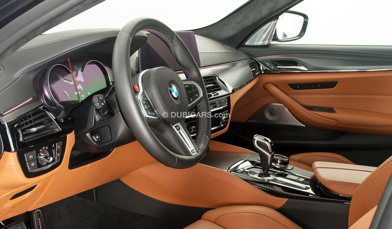 بي أم دبليو M5 Sedan