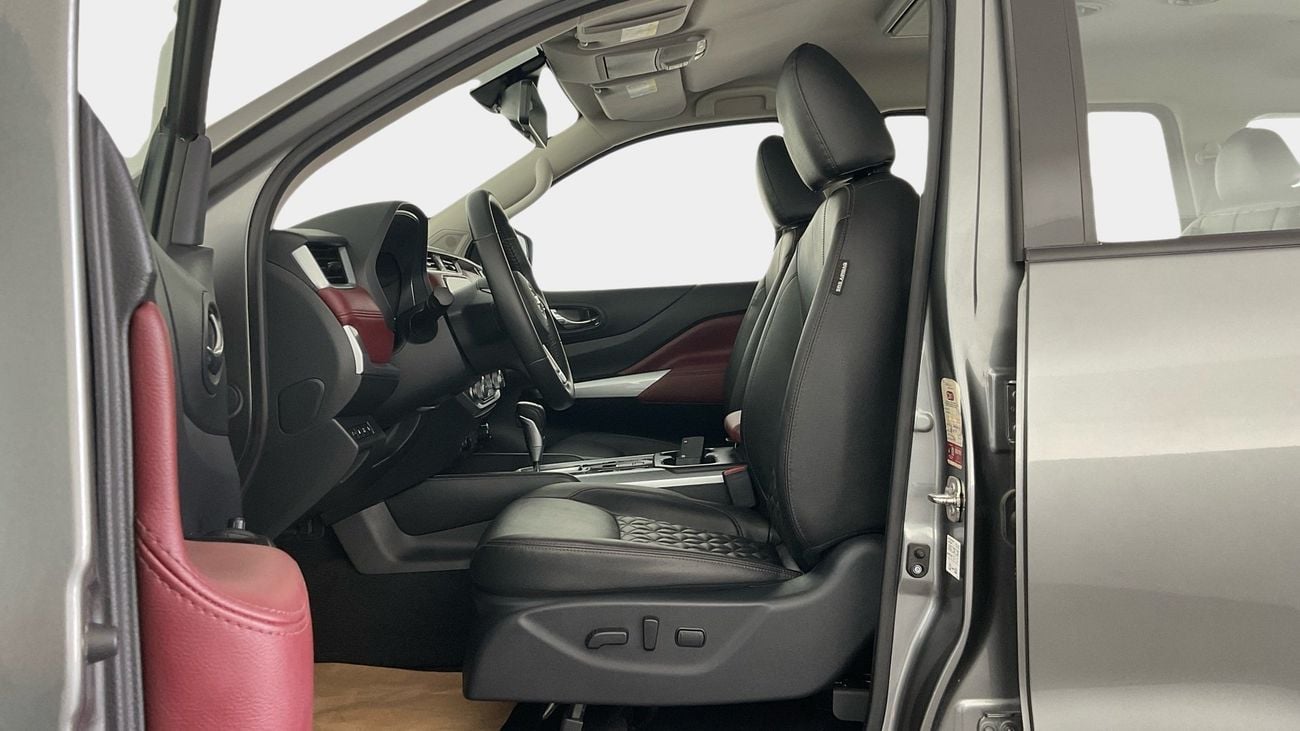 Nissan XTerra Platinum 2.5L 4WD Platinum | Guaranteed Warranty | 0 Down Payment