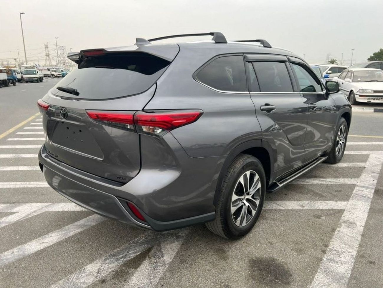 Toyota Highlander *Ramadan Offer* LIMITED TIME OFFER ONLY   2021 TOYOTA HIGHLANDER XLE 3.5L _ V6/ EXPORT ONLY