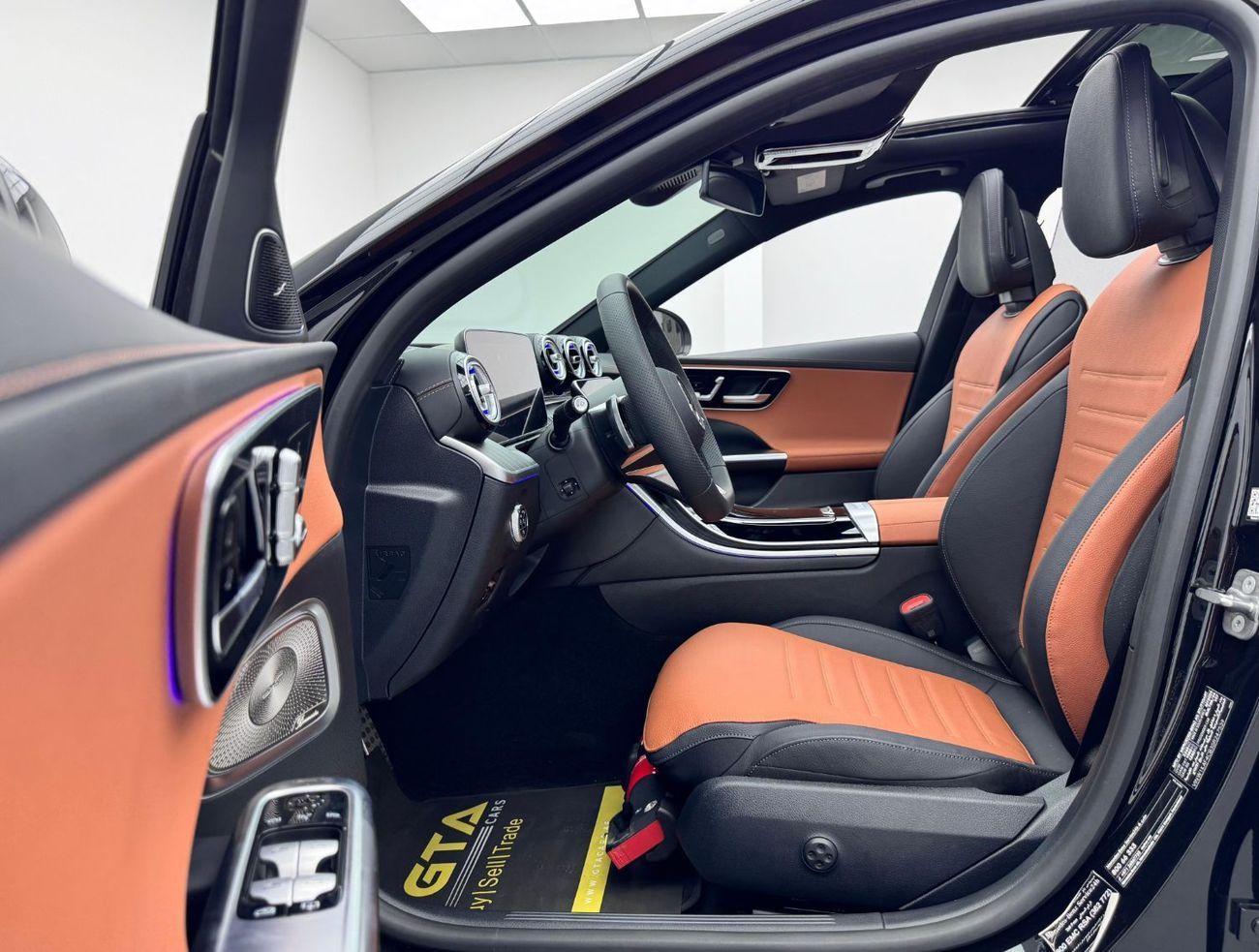 مرسيدس بنز C 200 Premium 2.0L *Brand New* 2025 Mercedes Benz C 200 AMG Premium Plus, 5 Years Mercedes Warranty, Fully