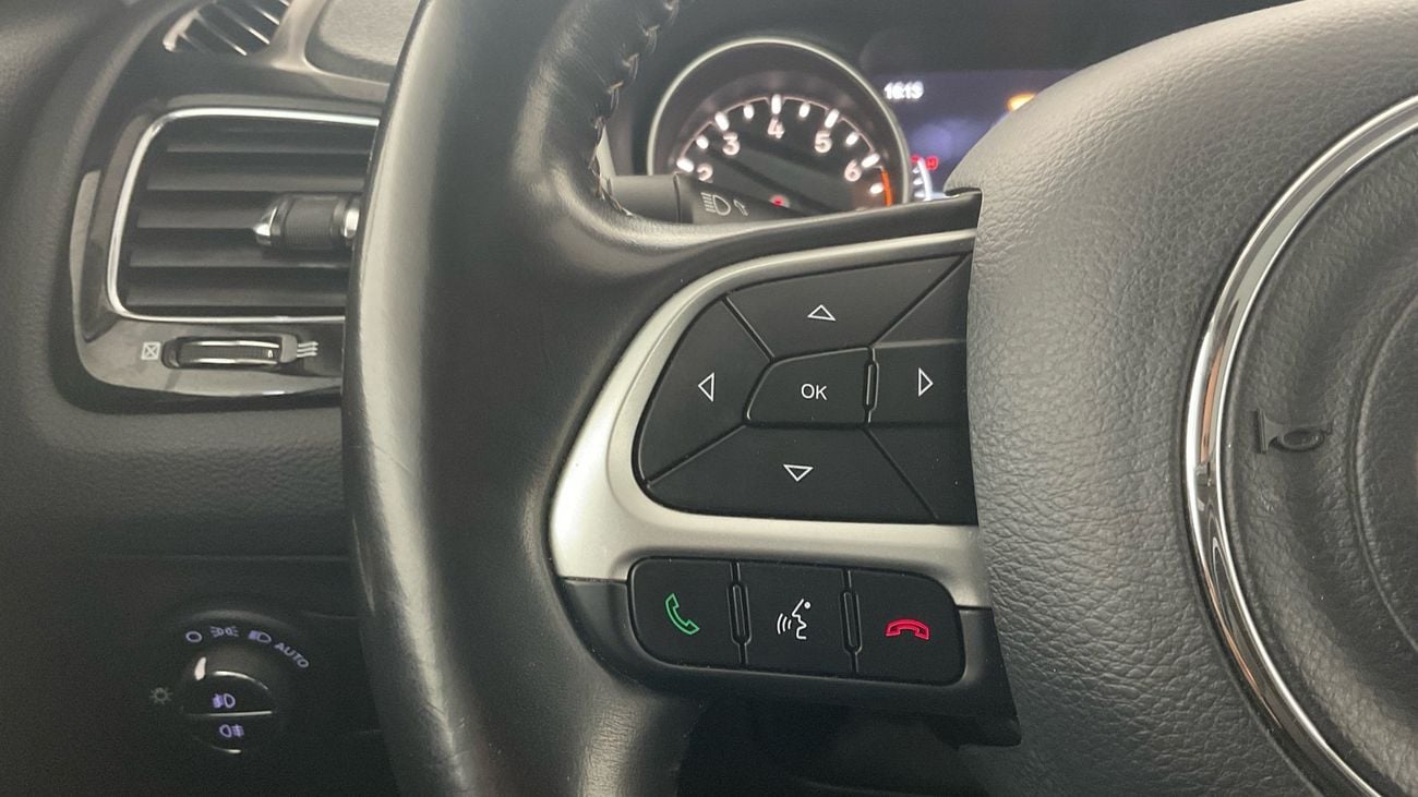 جيب كومباس 2.4 LIMITED HIGHLINE 4WD AUTO | شامل الضمان | 0 ﺪﻔﻋﺓ ﺃﻮﻟﻯ