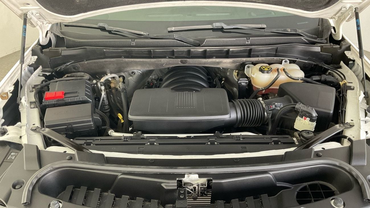 Chevrolet Tahoe LS 5.3L 4WD (8 Seater) LS | Guaranteed Warranty | 0 Down Payment