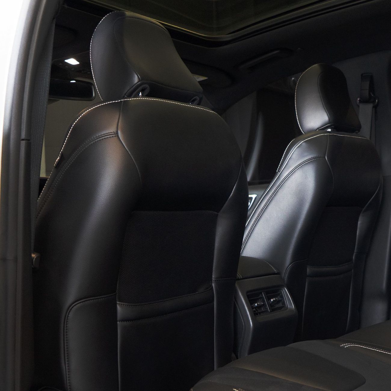 Ford Edge ST AED 1,724 pm  • 0% Downpayment • Ford Edge ST • 1 Year Warranty