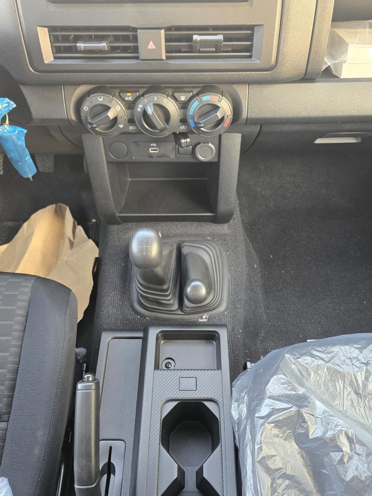 Mitsubishi L200 2026 Mitsubishi L200 2.4L GLX MT Petrol