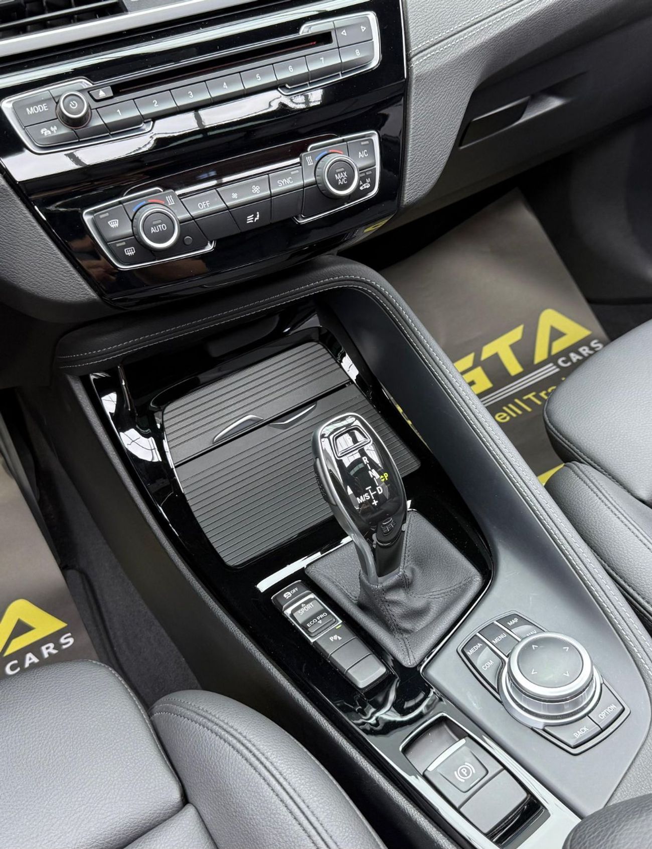 بي أم دبليو X1 sDrive 20i M Sport 2.0L 2021 BMW X1 sDrive20i M Sport, 2026 BMW Warranty + Service Pack, Full BMW Se