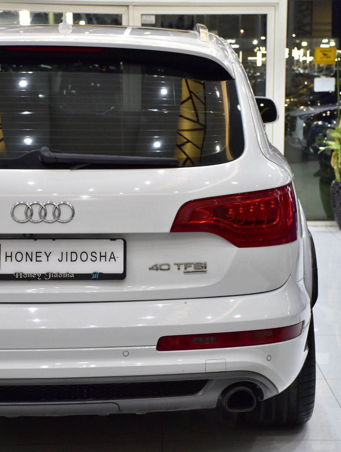 Audi Q7 EXCELLENT DEAL for our Audi Q7 S-Line 40TFSi Quattro ( 2015 Model ) in White Color GCC Specs