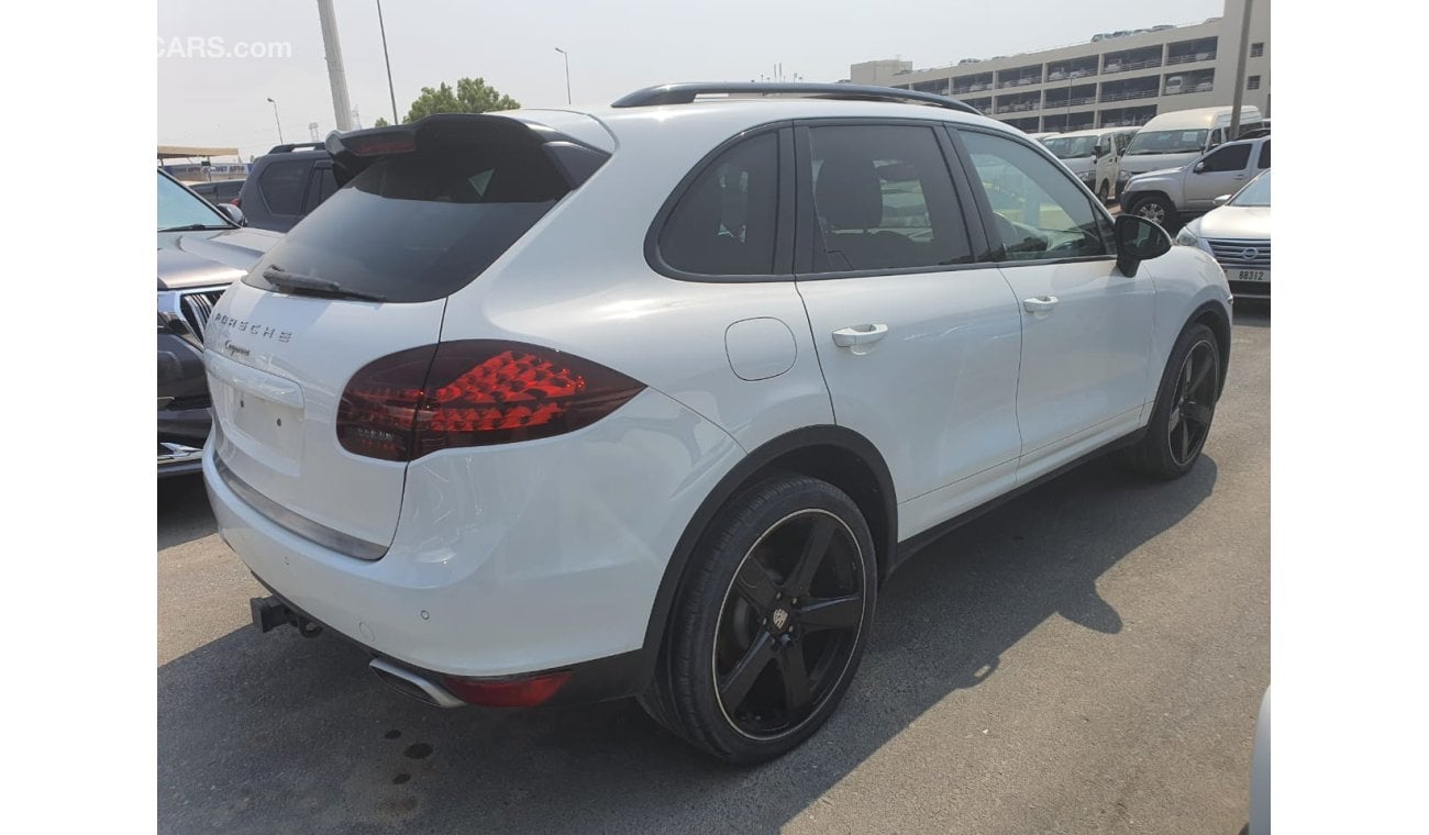 Porsche Cayenne DIESEL 3.0L 4X4 RIGHT HAND DRIVE