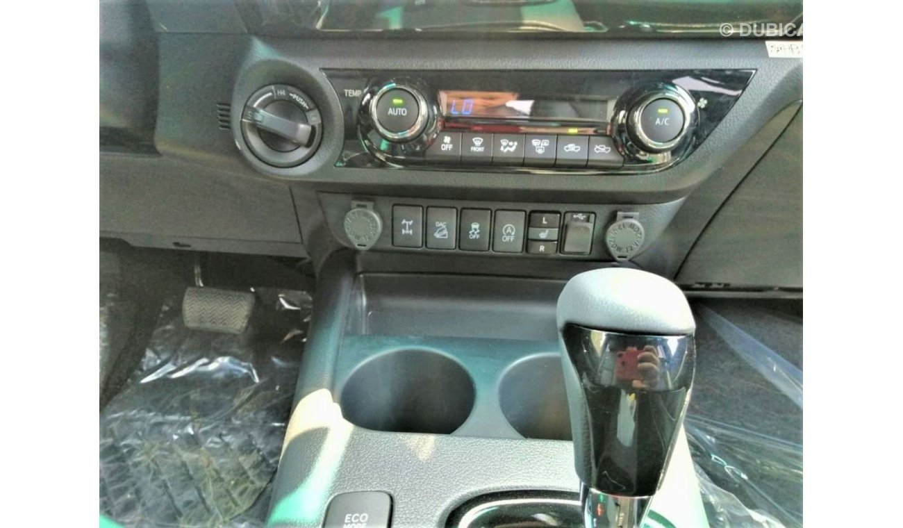 Toyota Hilux 4x4 deseil 2.4 engine