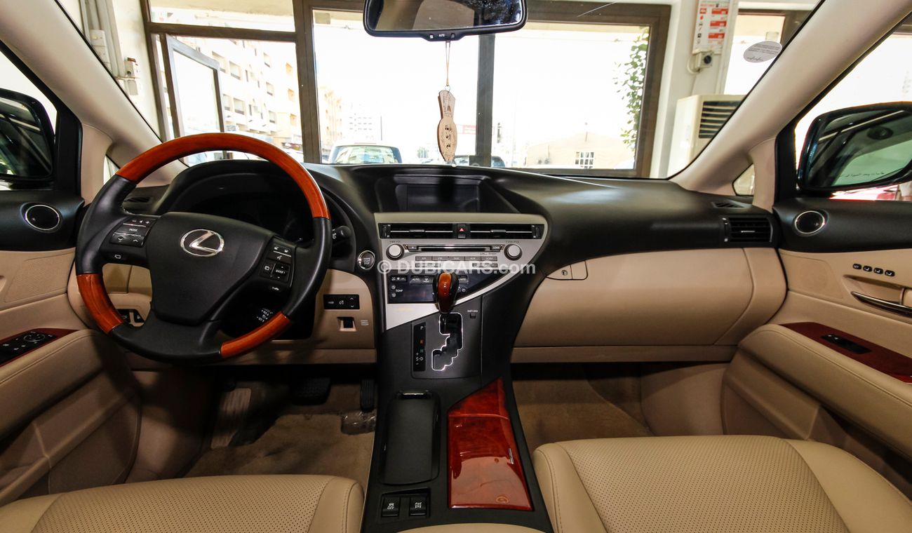 Used Lexus RX350 2011 for sale in Sharjah - 40637