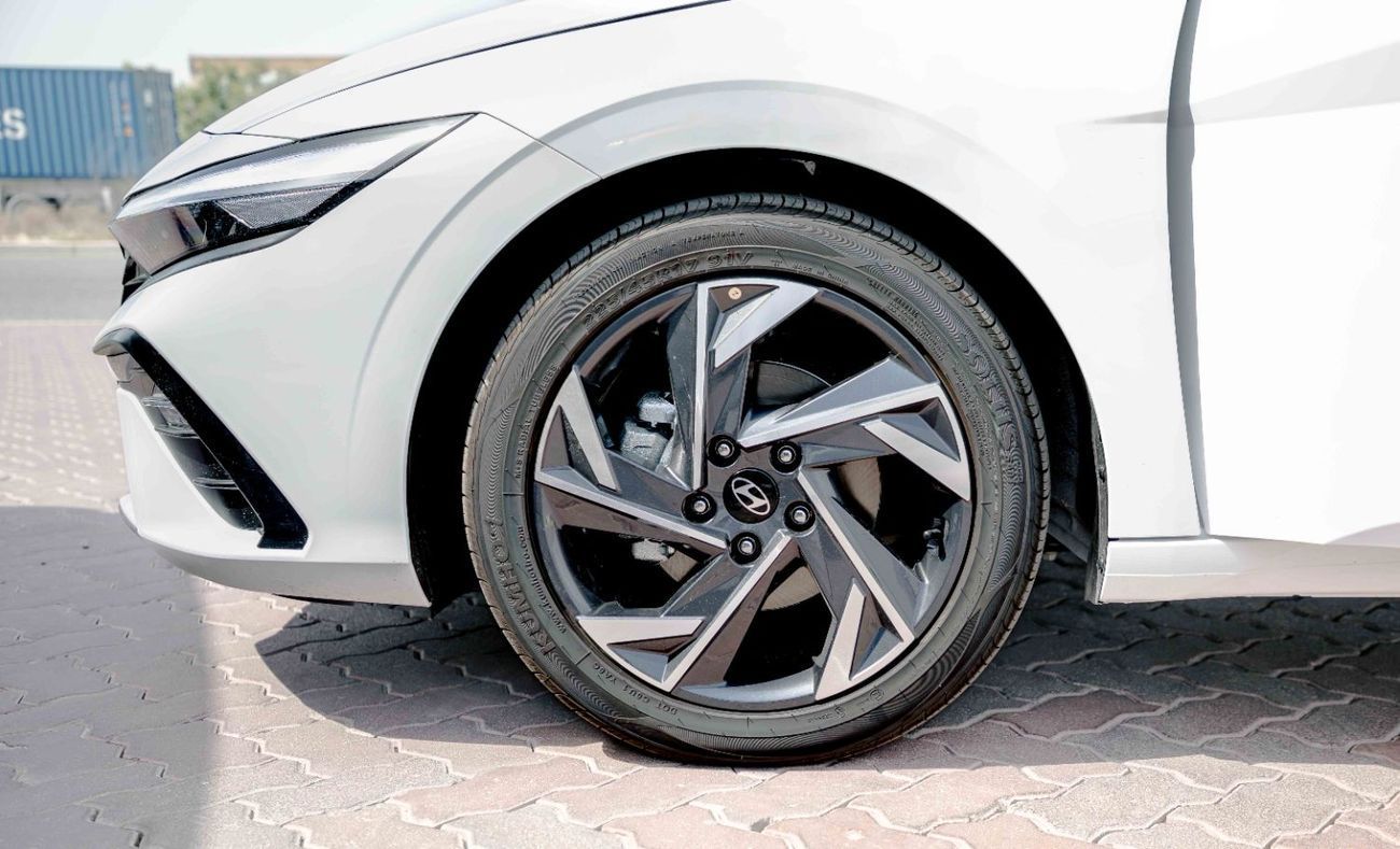 هيونداي إلانترا 2025 Hyundai Elantra GLX Elite 1.5L - White Inside Black | Export Only