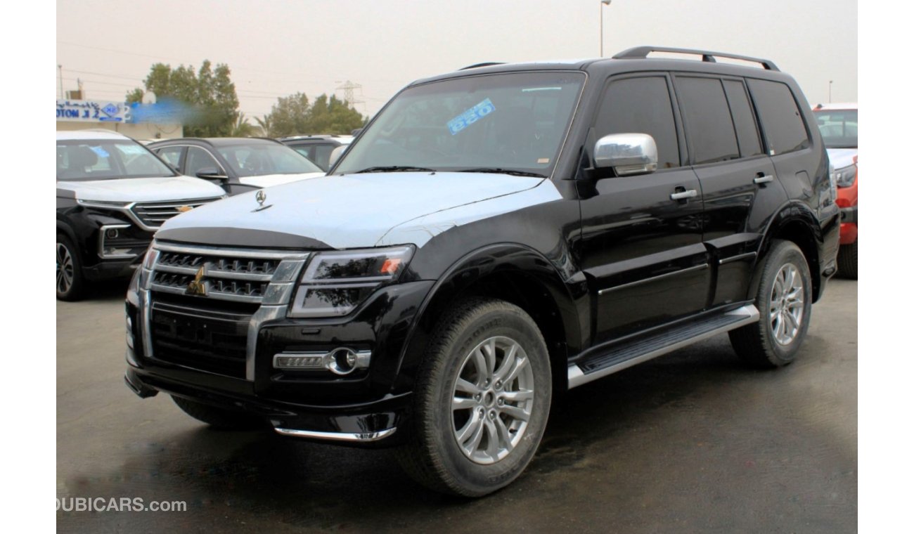 ميتسوبيشي باجيرو Diamond Edition with Special LED Headlights / 3.8L Petrol / Full Option ( CODE # 2131)