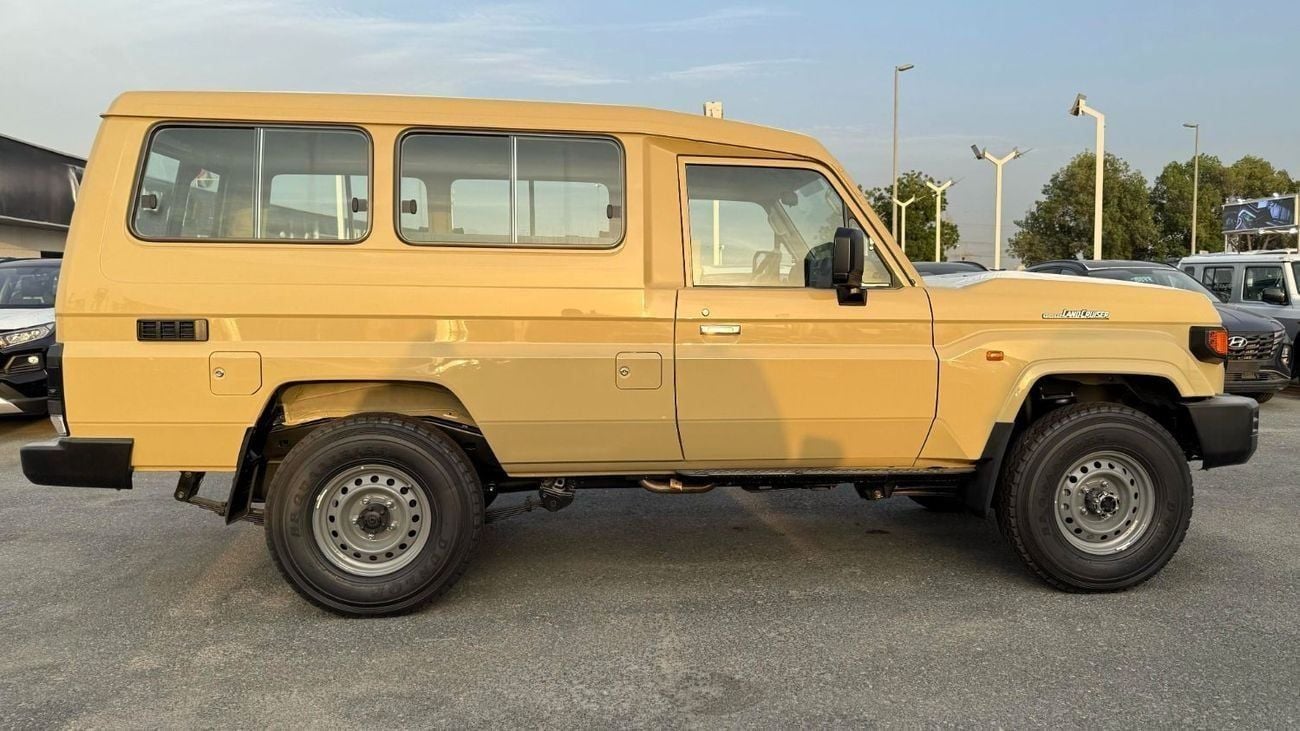 تويوتا لاند كروزر 70 LC 78 4.0 V6 PETROL MANUAL