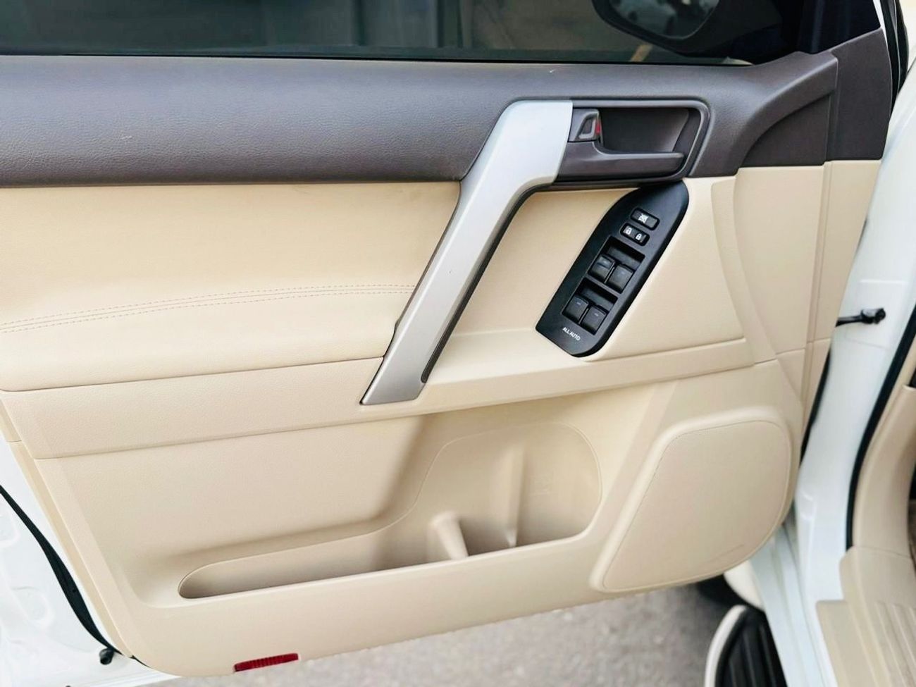 Toyota Prado TX-L Top 2.7L Toyota Prado 2020 V4 TX-L  2.7L