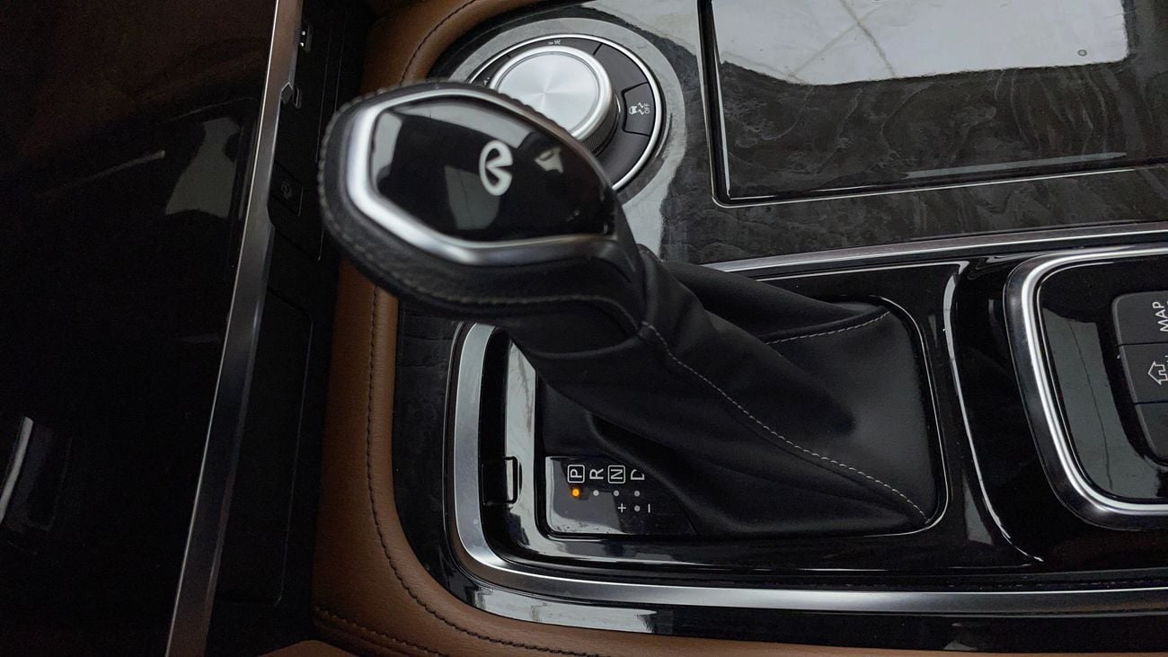 Infiniti QX80 Luxe 7st 5.6L 2023 LUXE | AED 2421/Month | 0 DP | 30 Day Return | Warranty | Service History