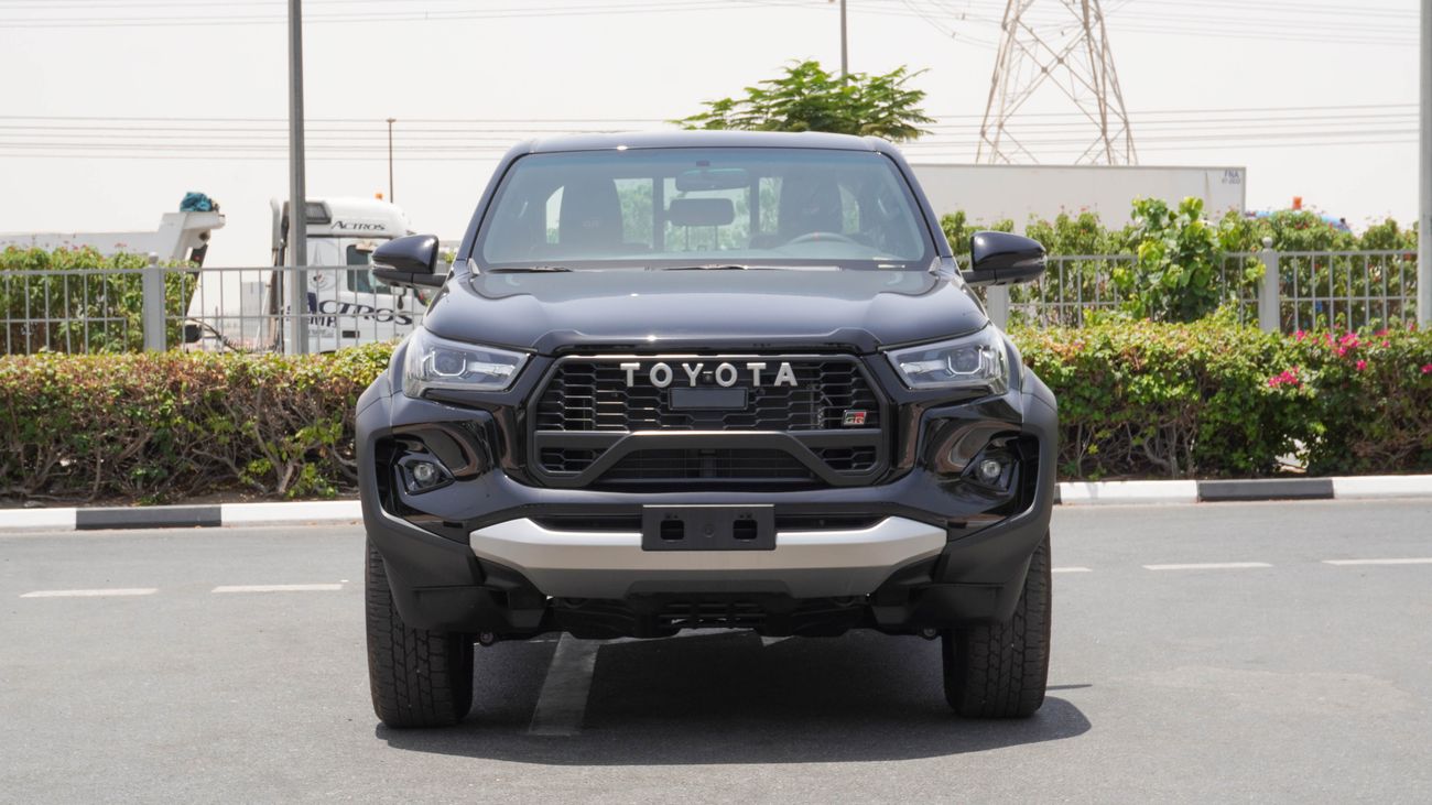 تويوتا هيلوكس GR Sport 4.0 L V6