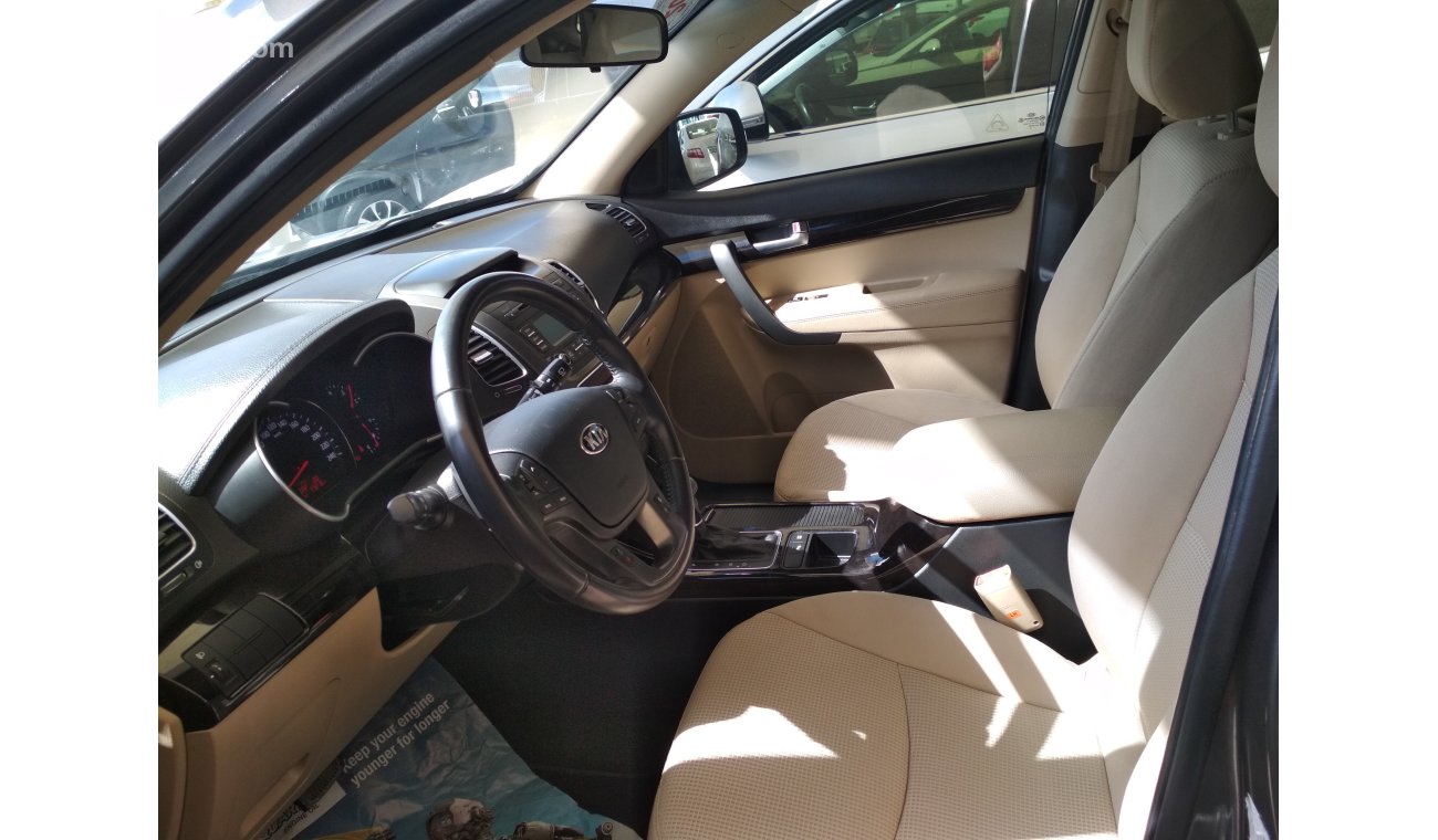 Kia Sorento 2014 GREY GCC NO PIANT  NO ACCIDENT PERFECT