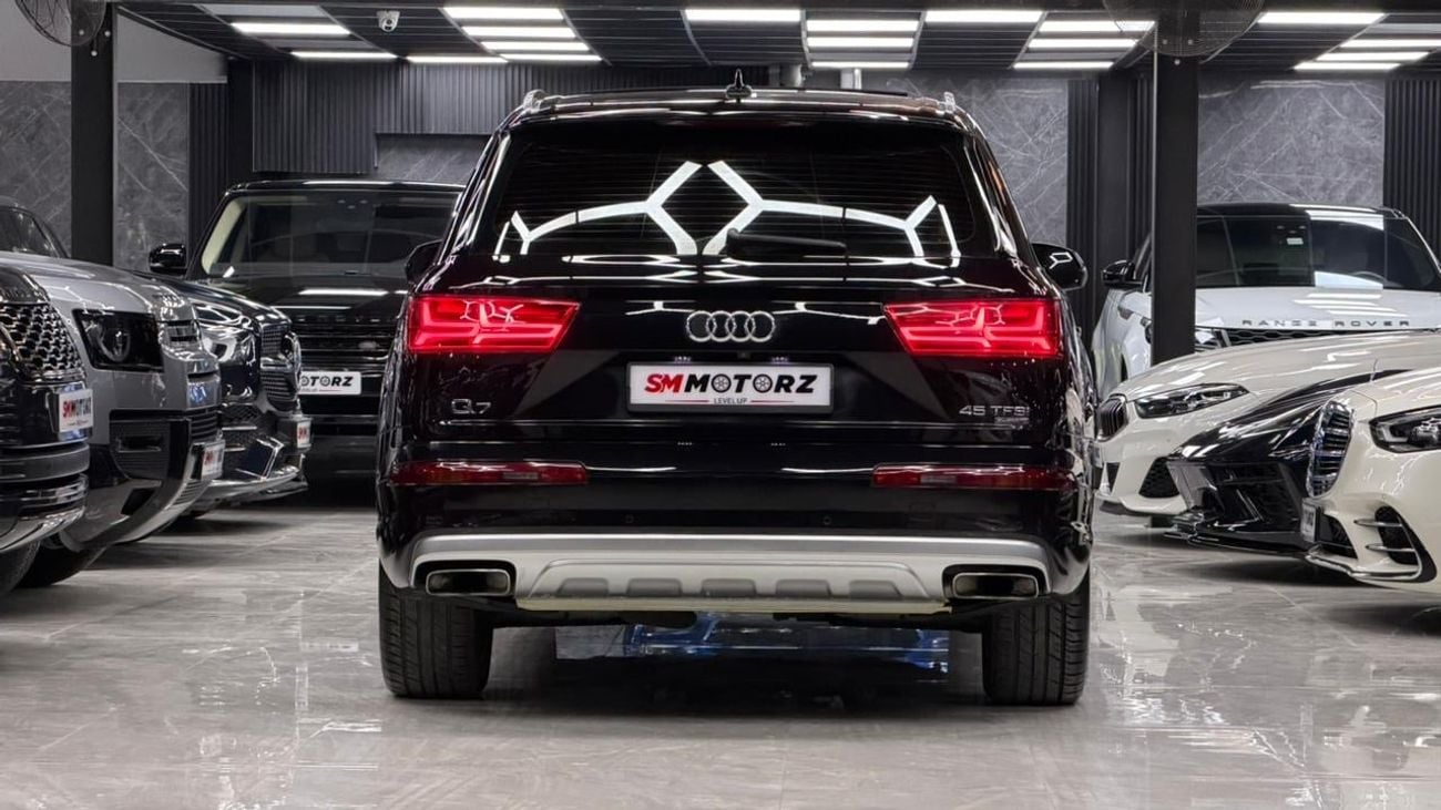 Audi Q7 45 TFSI S-LINE