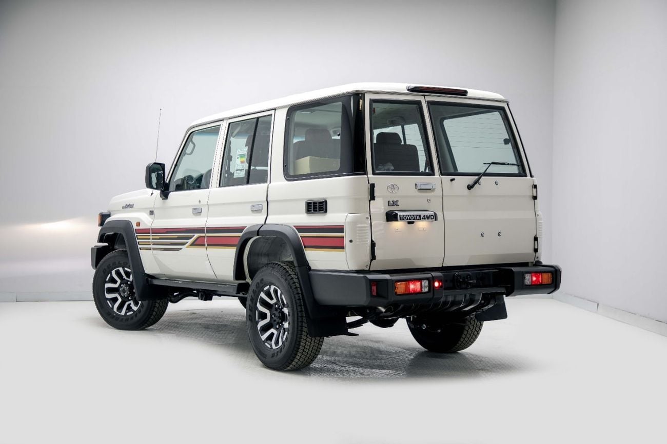 Toyota Land Cruiser LC76 Hardtop 2.8L - White Inside Saddle Tan | Export Only