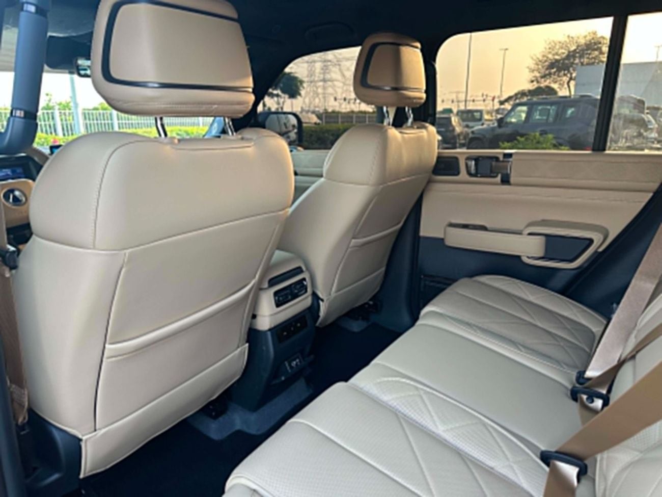 BYD Leopard 8 BYD Denza B5 2026 GCC Specs Under Warranty