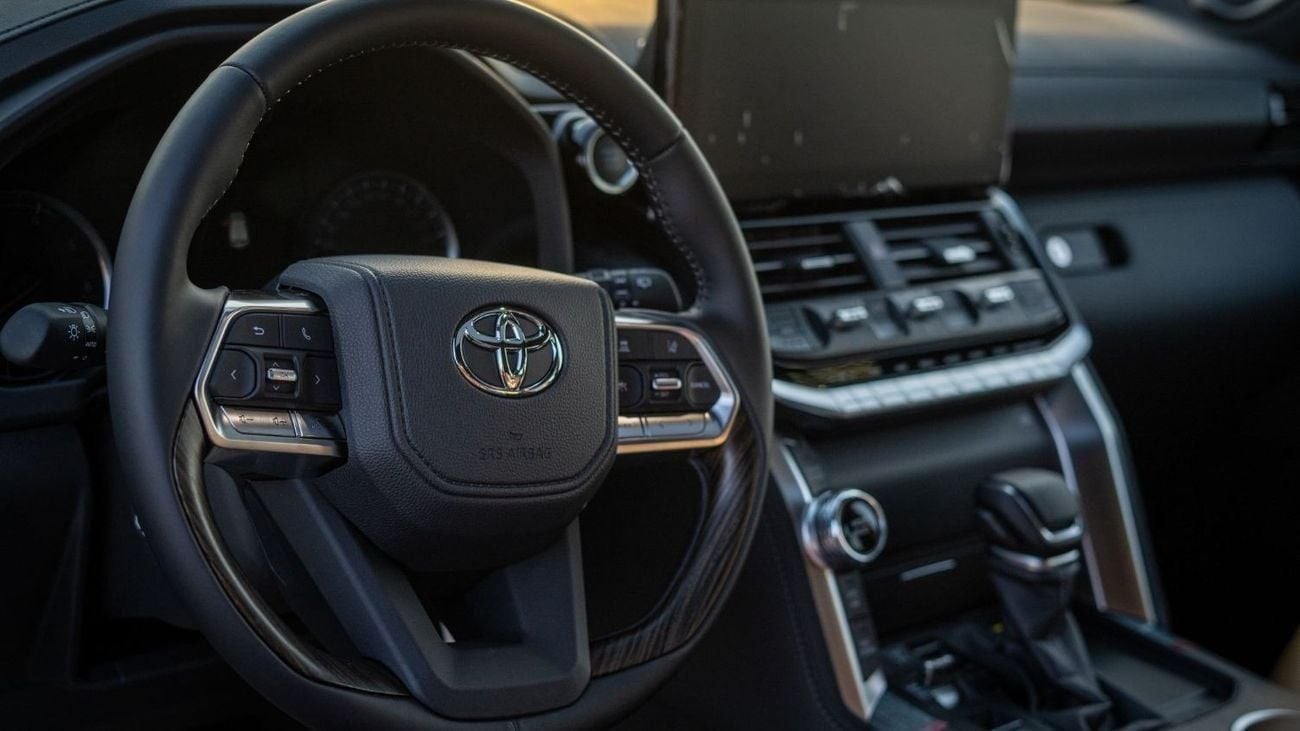 Toyota Land Cruiser 300 VXR 3.3D Full Option with RADAR, Two Tone Leather Seats 2024YM