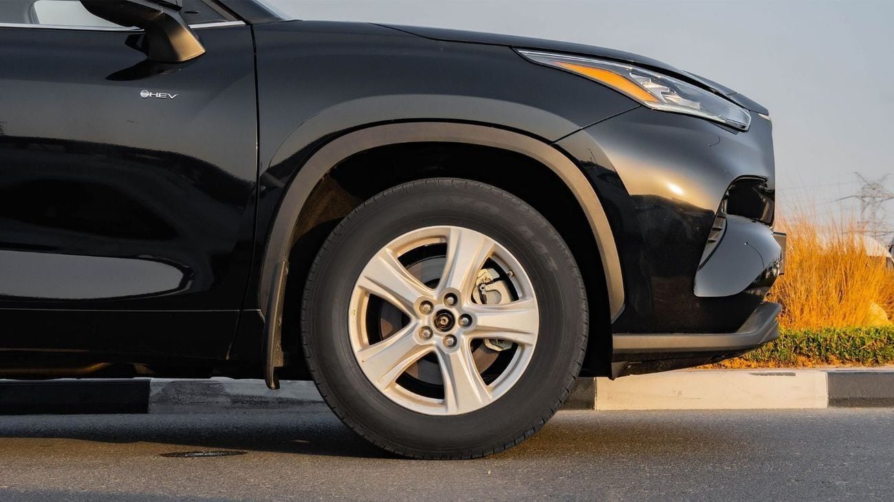 تويوتا هايلاندر 2025 Toyota Highlander LE 2.5L AT Hybrid (Black)