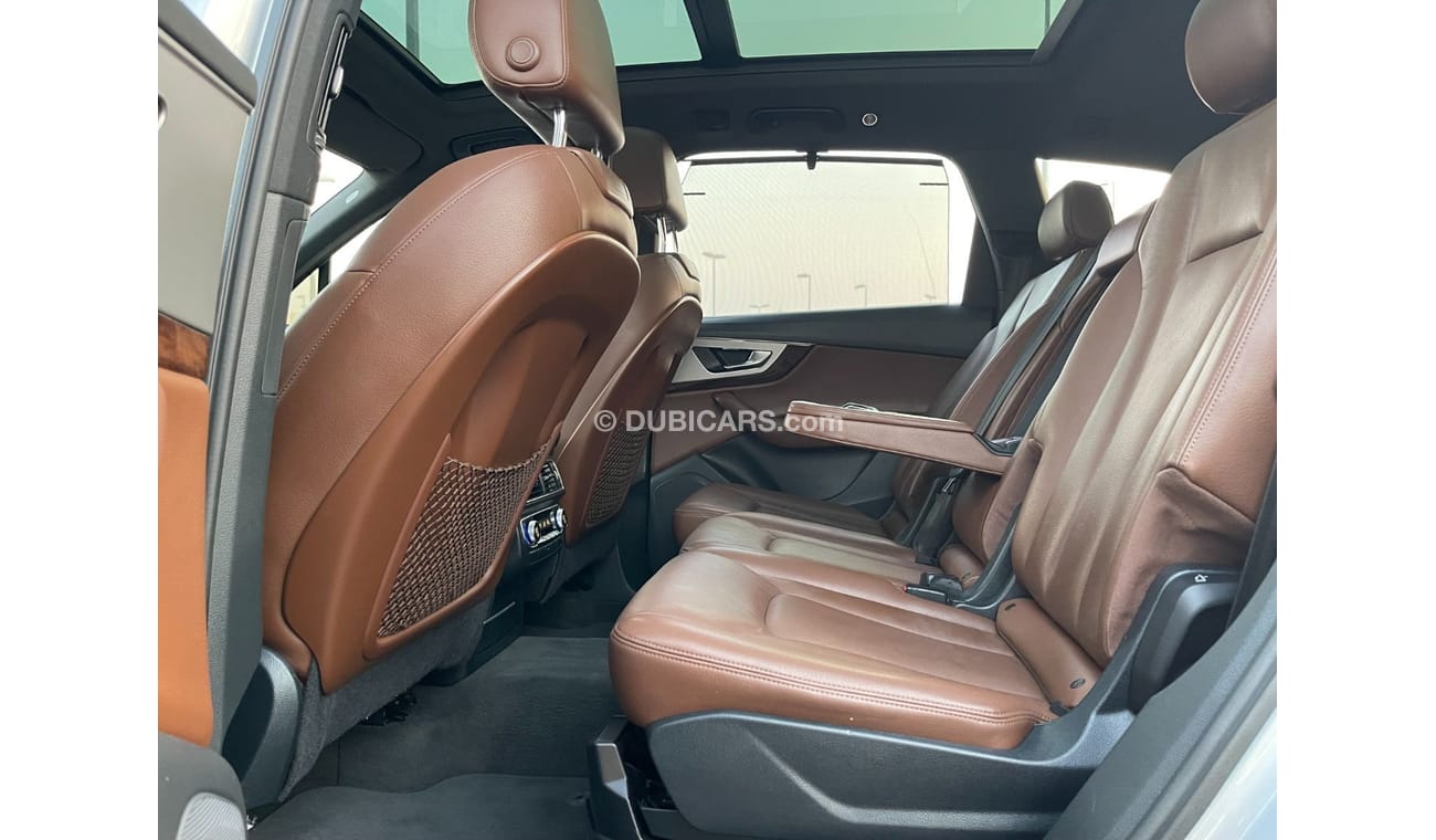 Audi Q7 40 TFSI quattro Audi Q7 TFSI QUATTRO 45 SLINE _GCC_2016_Excellent Condition _Full option
