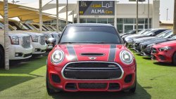 Mini John Cooper Works Gcc top opition john cooper works first owner