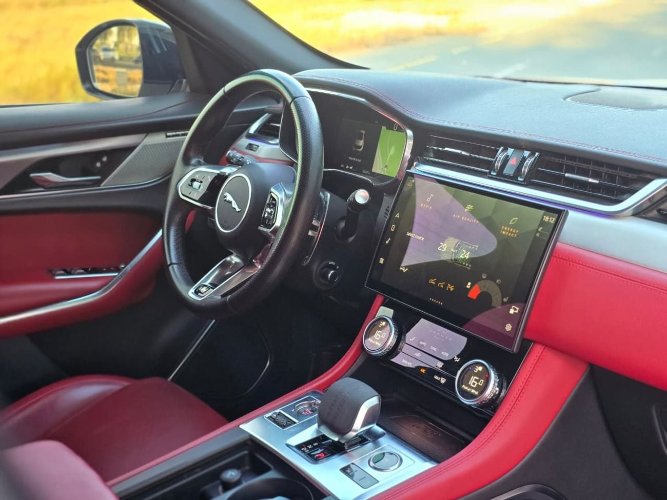 Jaguar F-PACE R-DYNAMIC SE P250 JAGUAR F-PACE R-DYNAMIC 2023 GCC // AWD // ORIGINAL PAINT // FULL CAR PPF // ACCID