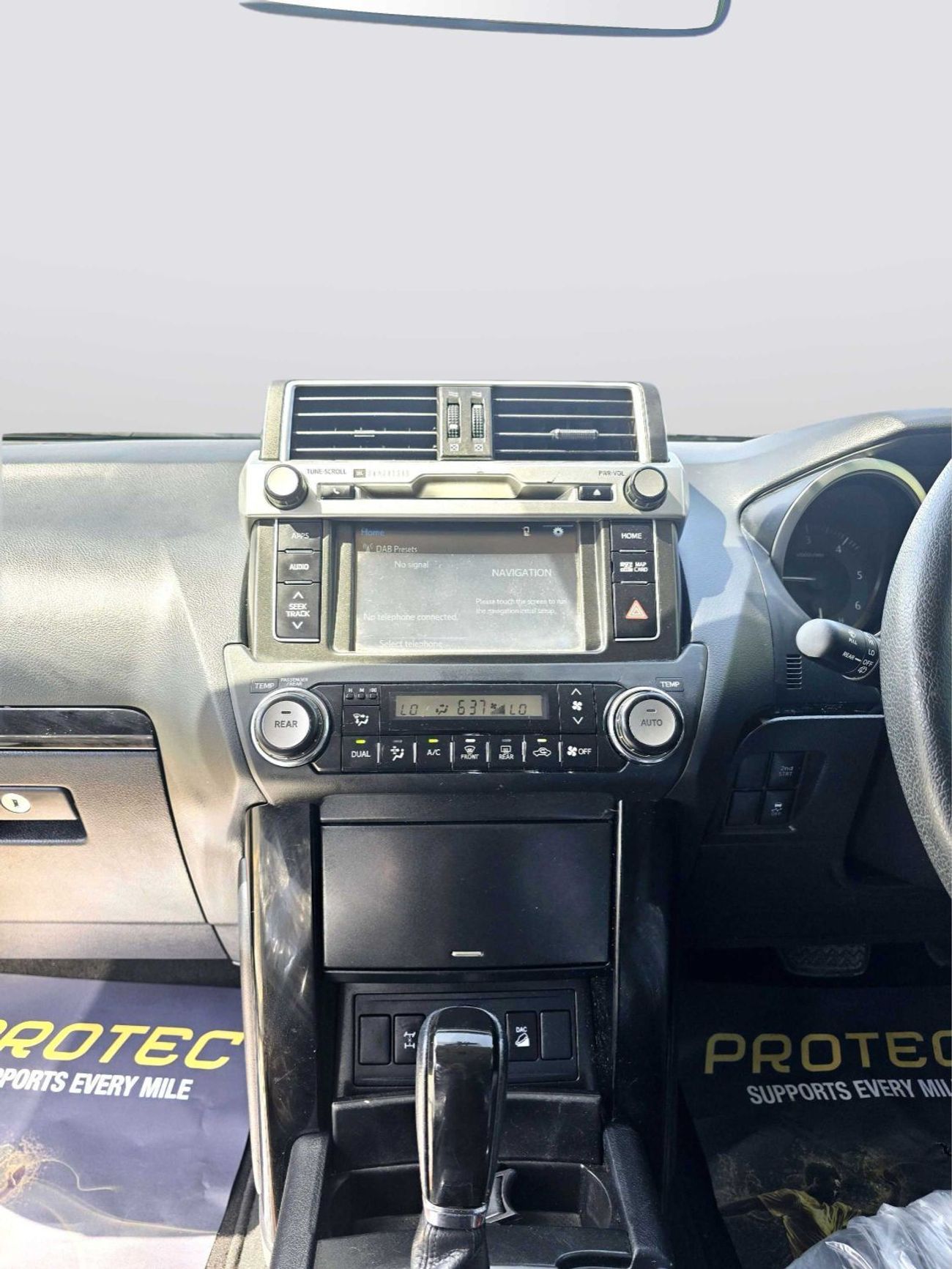 تويوتا برادو 4x4 Diesel 2.8l Right Hand Drive (Export only)