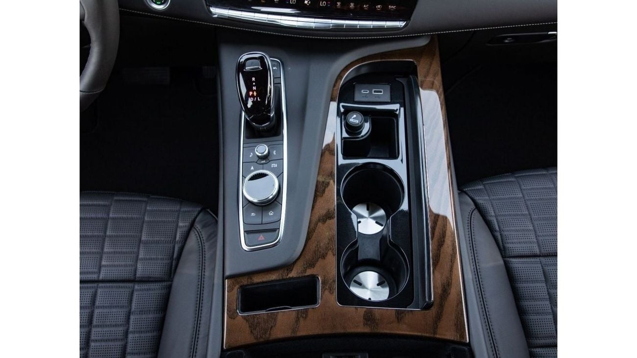 Cadillac Escalade Platinum ESV 4WD/ 5 YEARS Warranty & Services. For Local Registration +5%