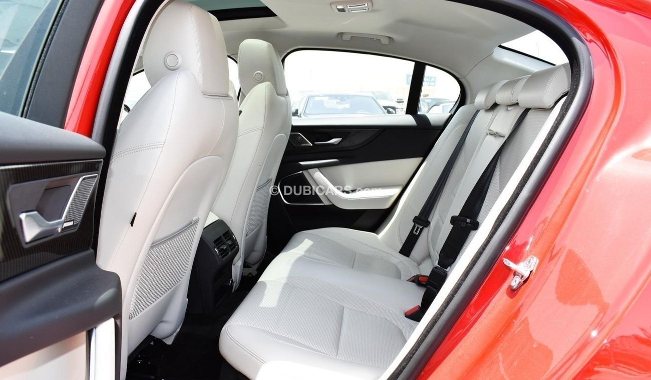 Jaguar XE P250 RDYNAMIC