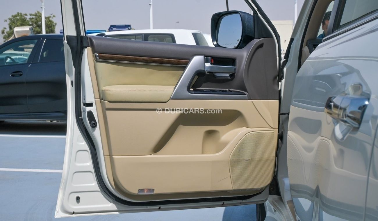 Toyota Land Cruiser LAND CRUISER VXR GCC 2021