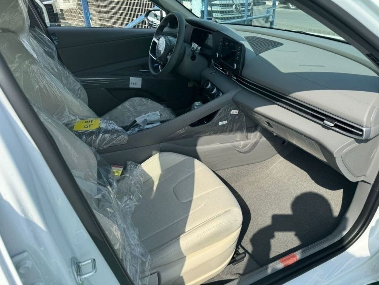 Hyundai Elantra 1.6L PETROL SUNROOF 2025 GCC