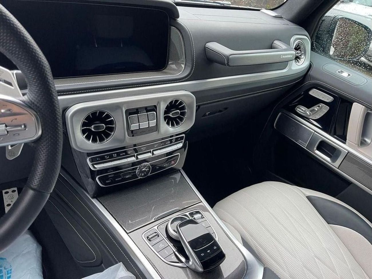 مرسيدس بنز G 63 AMG 6x6 4.0 G63 V8 BiTurbo AMG  LEFT HAND DRIVE