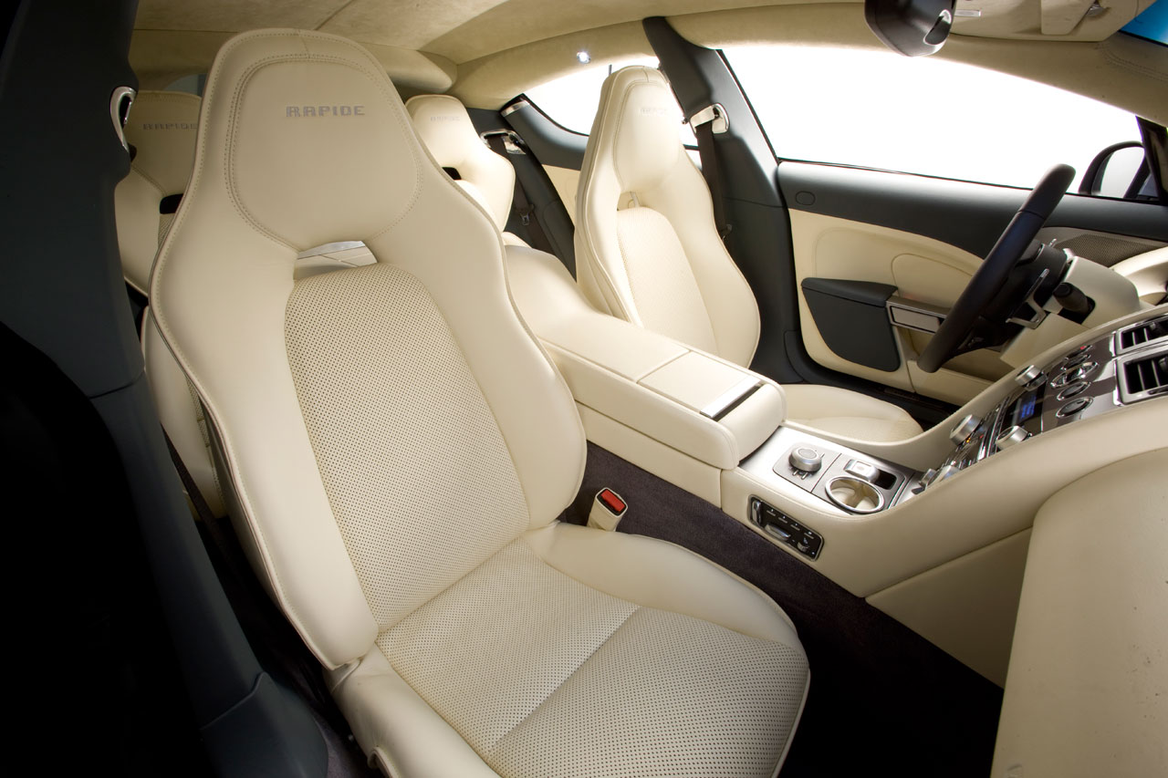 أستون مارتن رابيد interior - Seats