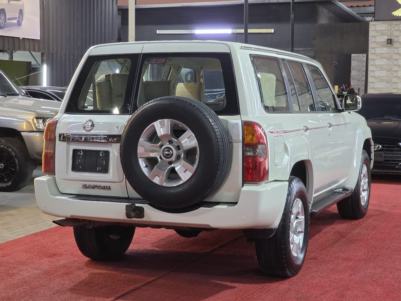 Nissan Patrol Safari Safari 4.8L A/T