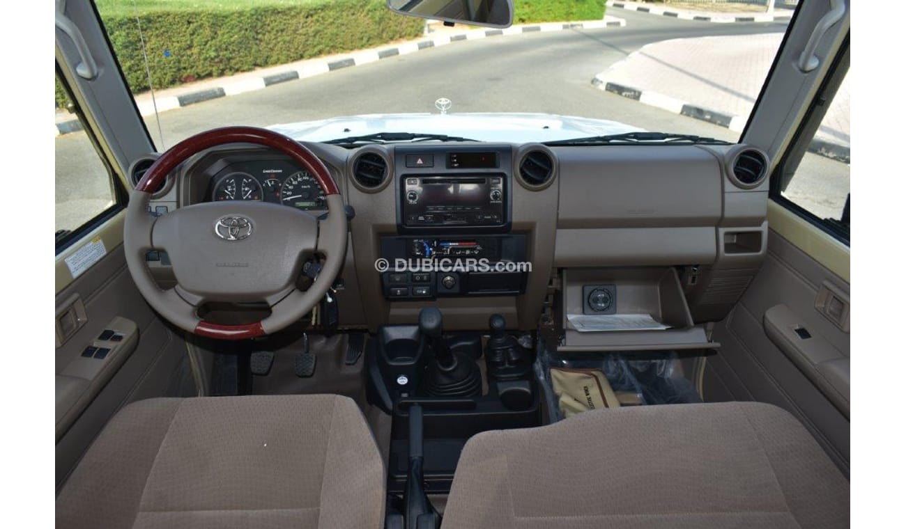 تويوتا لاند كروزر 70 78 LONG WHEEL BASE SPL V8 4.5L TURBO DIESEL 4WD 9 SEAT MANUAL TRANSMISSION