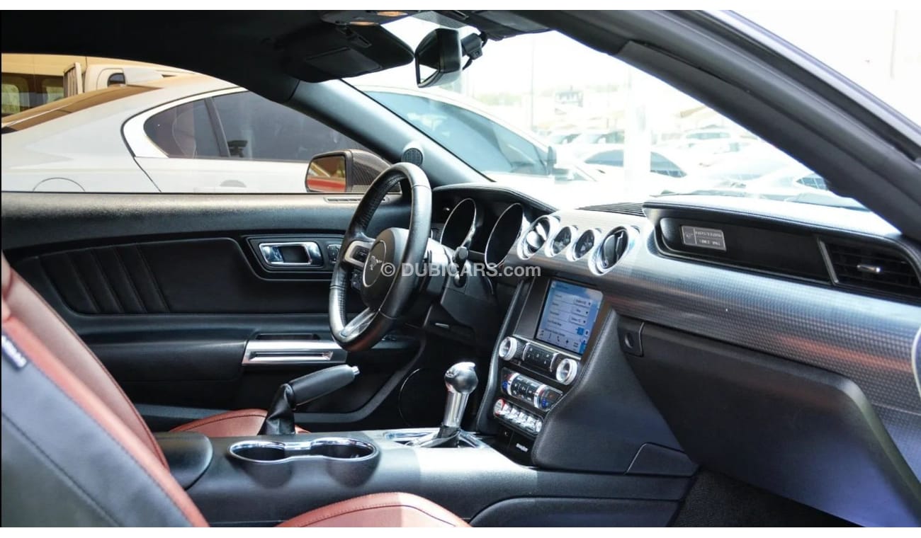 Ford Mustang EcoBoost Premium *Performance Package* Premium FullOption Eco-Boost V4 2.3L 2017/Original Airbags/Ex