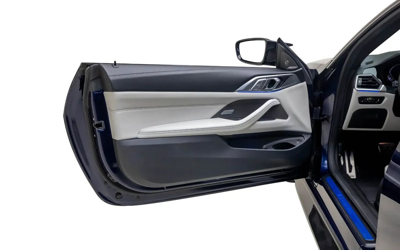 BMW M4 Competition 3.0L Competition - GCC Spec - With Warranty and Service Contract