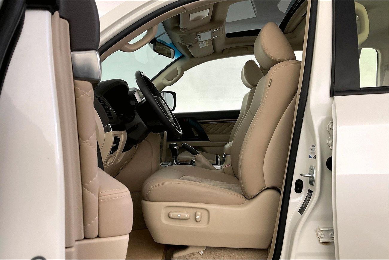 تويوتا لاند كروزر GXR | شامل الضمان | 0 ﺪﻔﻋﺓ ﺃﻮﻟﻯ