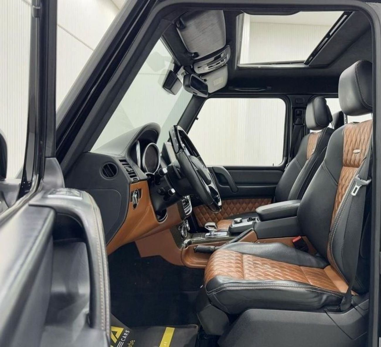 Mercedes-Benz G 63 AMG Std 5.5L 2016 Mercedes Benz G63 AMG 463 Edition, Service History, Carbon Fiber Package, GCC