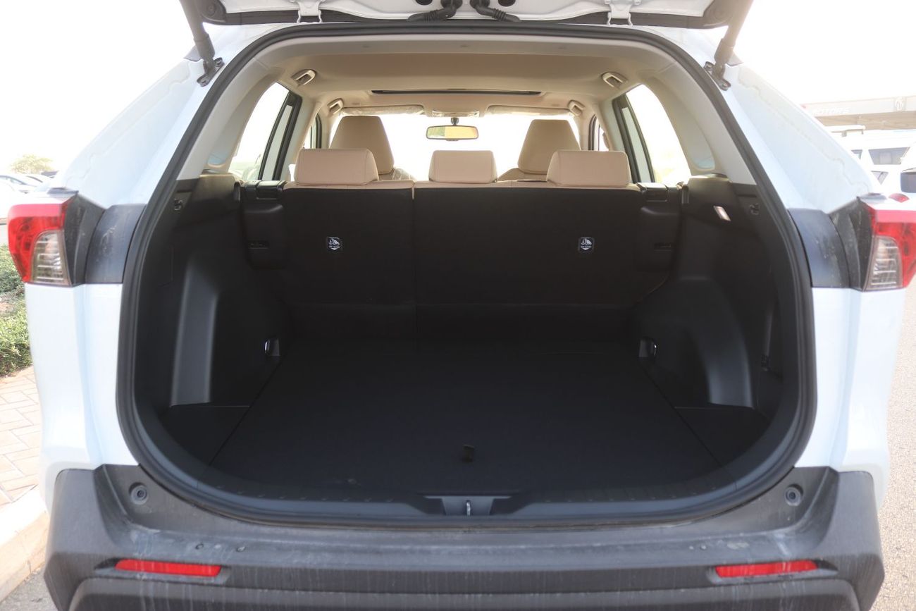 تويوتا راف ٤ 2.5 XLE-E  - 4WD - SUNROOF -ELECTRIC BACK DOOR- ALLOY WHEELS MODEL 2025