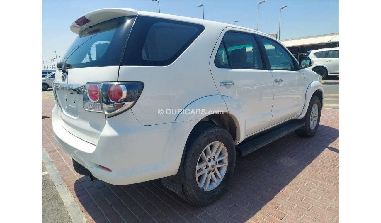 Toyota Fortuner 3.0L DIESEL MANUAL TRANSMISSION