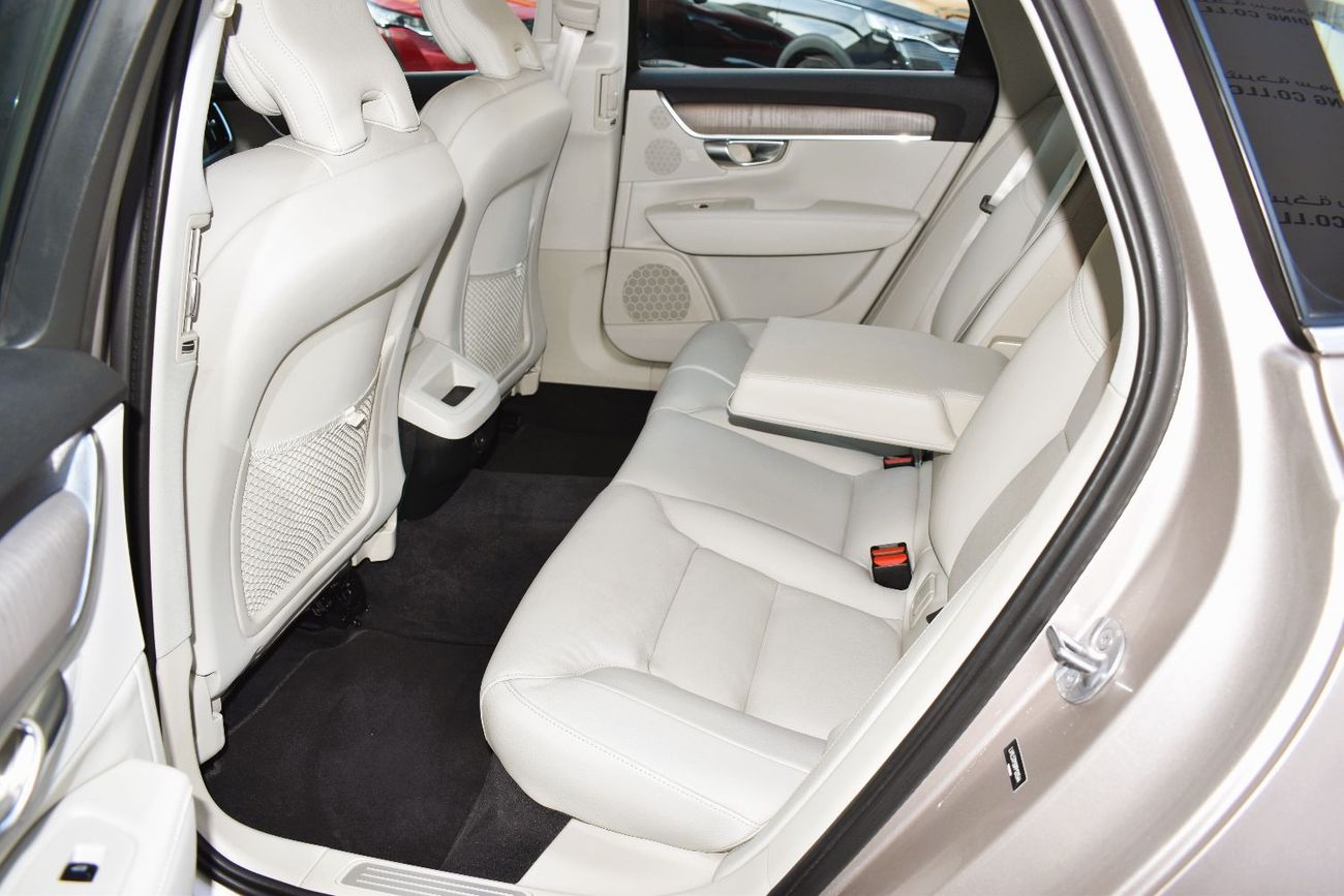 Volvo S90 B5 2.0T Momentum