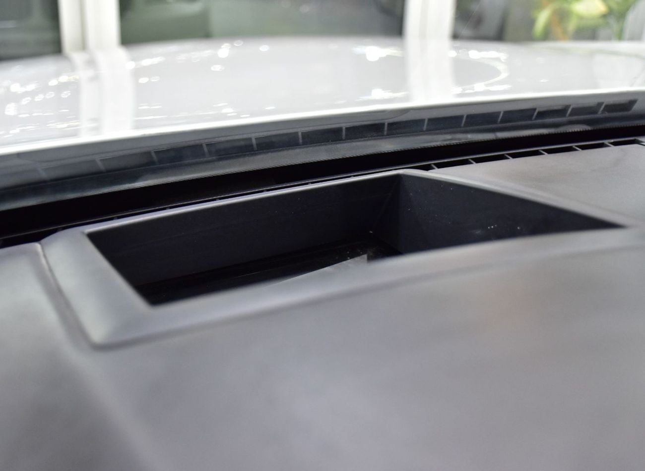 BMW 730Li INDIVIDUAL EXCELLENT DEAL for our BMW 730Li ( 2015 Model ) in White Color GCC Specs