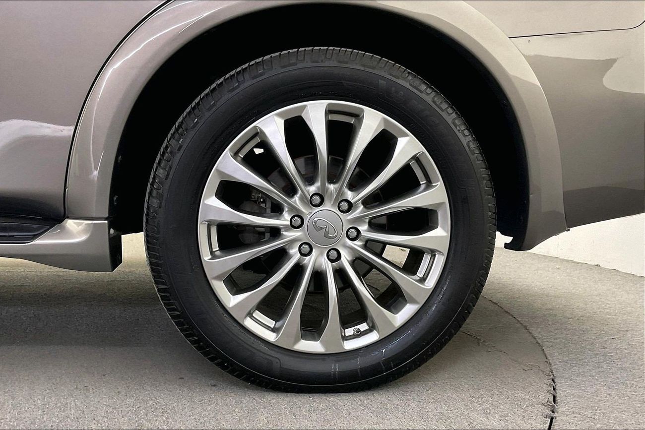 Infiniti QX80 Excellence (8 Seater) | National Day Celebration | Guaranteed Warranty | 0 Down Payment