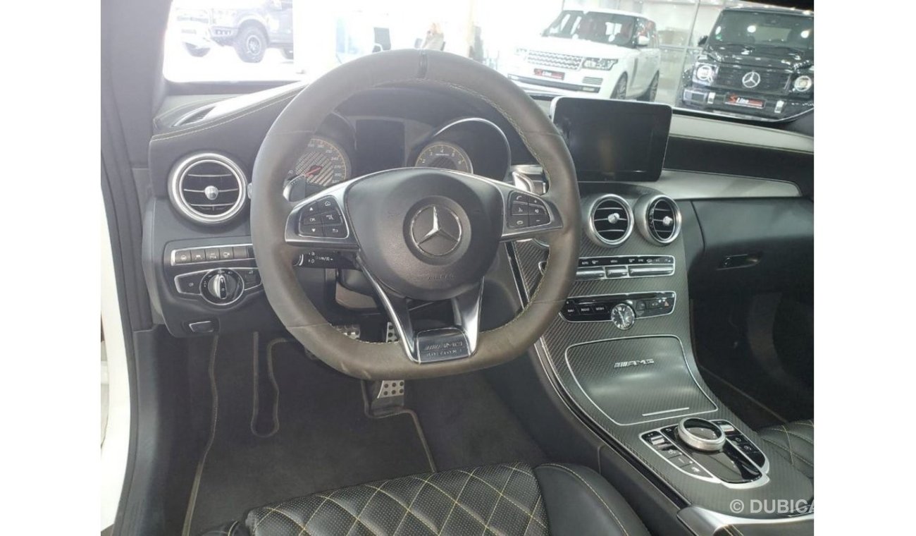 مرسيدس بنز C 63 كوبيه S Line - German Specs - Full